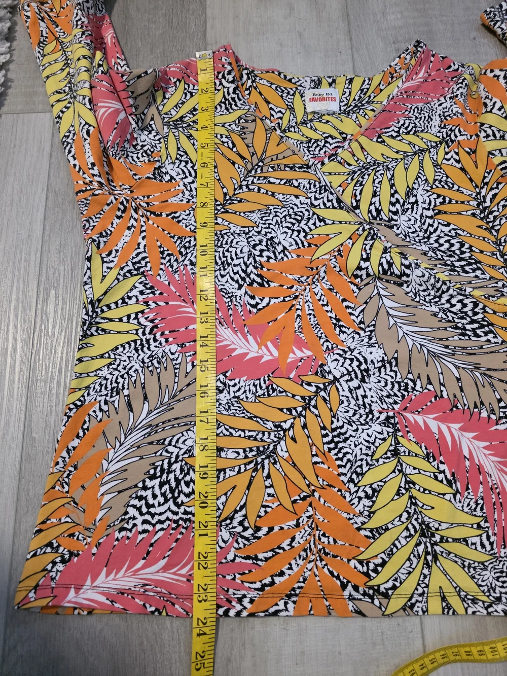Ruby Rd. Favorites Tropical Leaf Print Faux-Wrap Top 3/4 Sleeve - Picture 6 of 6